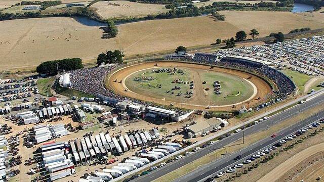 @jasonkendrick_: Wishing I was here this wkend @premierspeedway for the classic in the @kendrickracing @hit929 #92, one of the coolest races of the year. #45GASC #premierspeedway #sprintcars #warnambool
