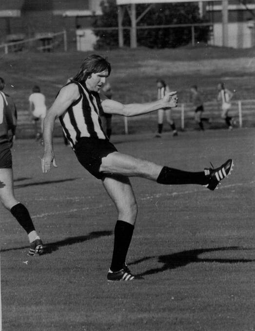 FOOTY GREAT: Peter McKenna in action for the Magpies in 1971.