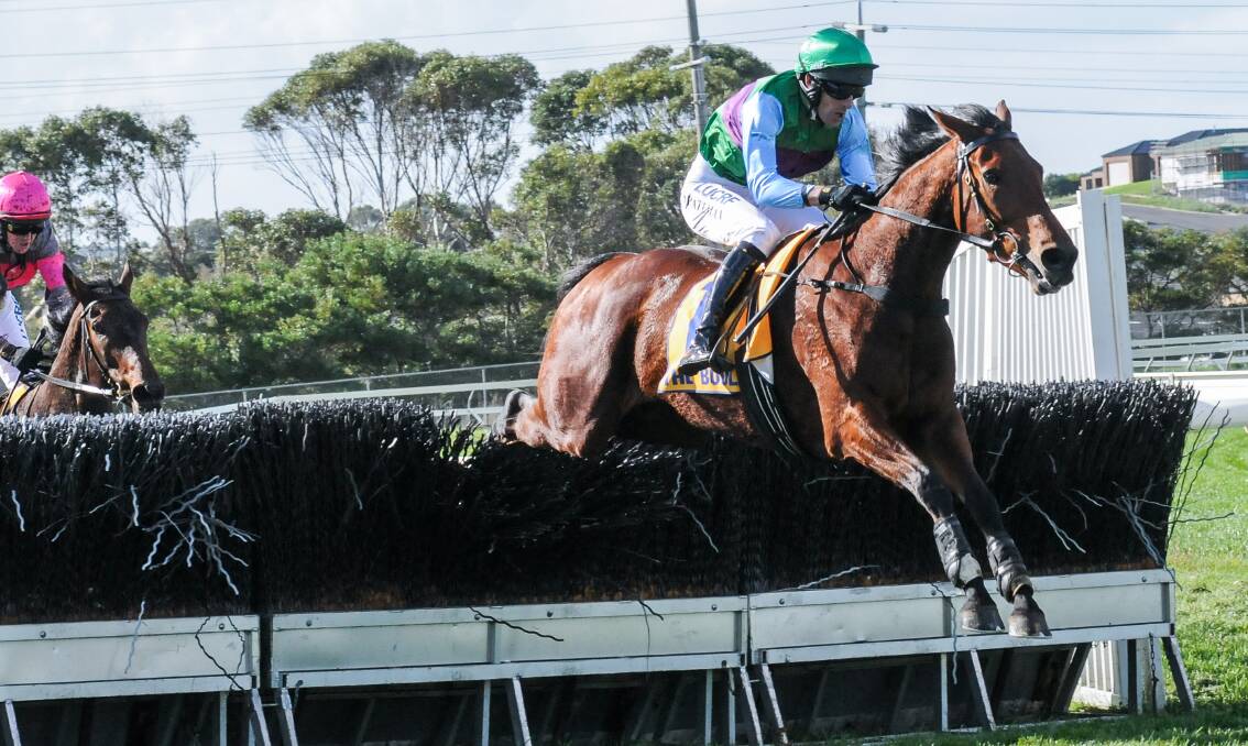Steve Pateman guides Zed Em at the front of the field in the Brierly Steeplechase.
