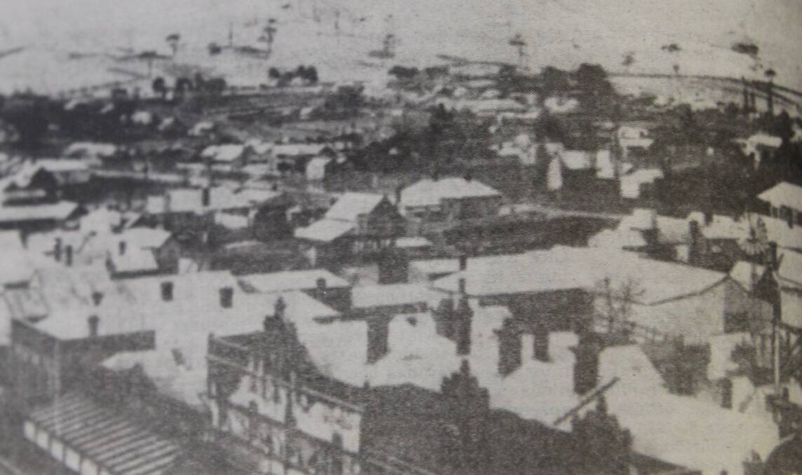 South-west snow: One of the heaviest falls of snow ever recorded in Camperdown occurred about 1910, leaving a fine coat on the roofs of many houses. 