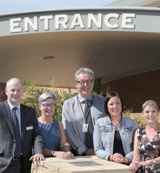 TAFE and Lyndoch staff and students, pictured in 2014 at the beginning of their partnership, have won a Victorian training award for their education collaboration.