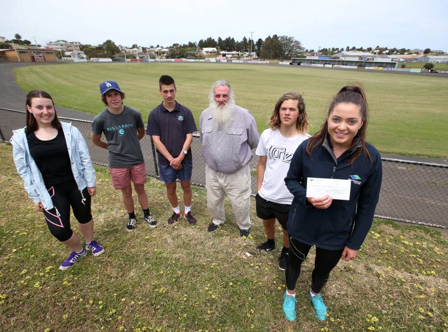 Support: Warrnambool College's Gabby Good, Flynn Gurry, Dujon Neoh, Jye Wilson, and Abby Sheehan, with the Francis Foundation's Peter McMahon. Picture: Amy Paton