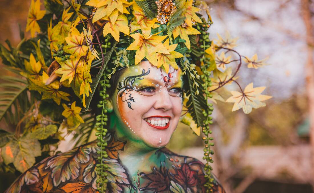 Natural beauty: Deanne Evans is a vision in a body paint design and headdress by artist Wendy Fantasia for the So Brave project. Picture: Ocean View Photography 