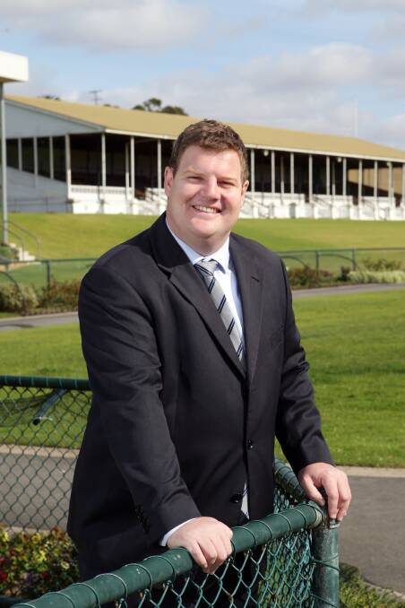 Warrnambool Racing Club sales and marketing manager Brad Pole has resigned.