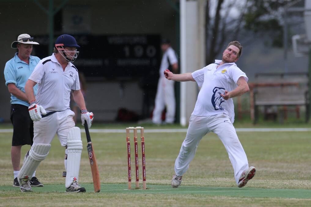 BIG HAUL: Panmure bowler Sam Mahony took six wickets to dismantle Mailors Flat in its second innings on Saturday. Picture: Rob Gunstone