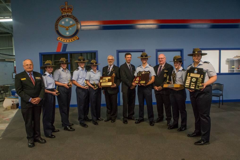 Australian Air Force Cadet 413 Squadron award winners with special guests. 