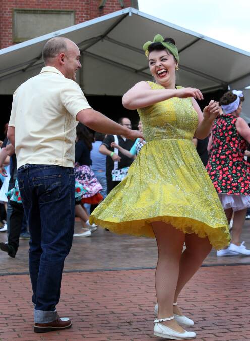 Zoe and John Hannon of The Alley Catz dance group from Melbourne provided entertainment for visitors. Picture: Amy Paton 