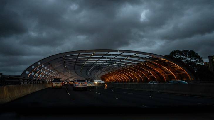 A gloomy start to Friday for Melbourne commuters. Photo: Justin McManus