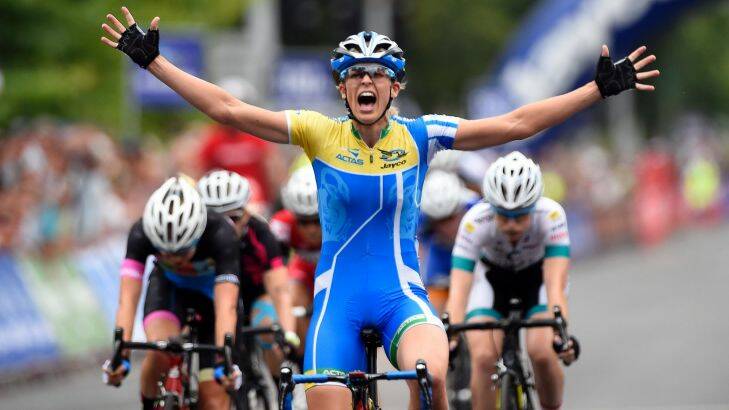 Kimberley Wells wins the women's criterium at the Australian road cycling championships. Photo: Justin Whitelock (Ballarat Courier) Photo: Justin Whitelock