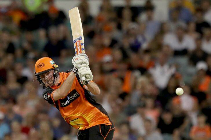 Ashton Turner of the Scorchers bats during the Big Bash League (BBL) cricket match between the Perth Scorchers and the Melbourne Renegades at the WACA in Perth, Monday, January 8, 2018. (AAP Image/Richard Wainwright) NO ARCHIVING, EDITORIAL USE ONLY, IMAGES TO BE USED FOR NEWS REPORTING PURPOSES ONLY, NO COMMERCIAL USE WHATSOEVER, NO USE IN BOOKS WITHOUT PRIOR WRITTEN CONSENT FROM AAP