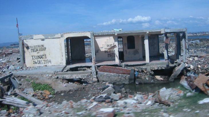 A house destroyed by the Boxing Day tsunami. Photo: Bill Nicol