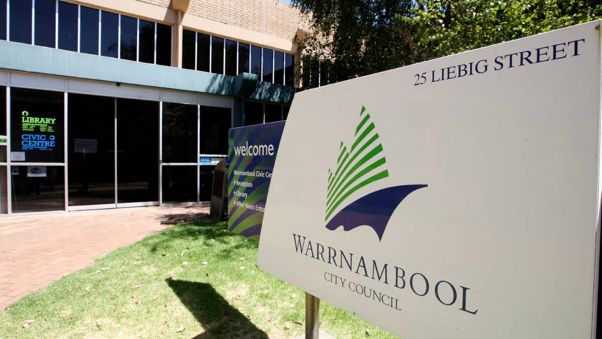 The Local Government Investigation and Compliance Inspectorate interviews Warrnambool City Council staff and Councillors about the leak of confidential information about a planning application by Midfield Meat to The Age newspaper. 