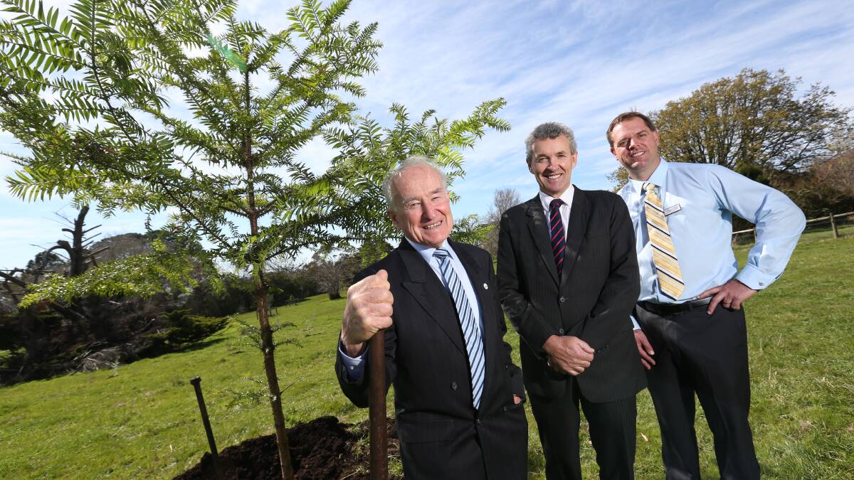 Corangamite Shire’s Cr Geoff Smith (left), mayor Chris O’Connor and CEO Andrew Mason at yesterday’s tree-planting ceremony.
140923VH14 Picture: VICKY HUGHSON