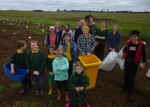 Derrinallum P-12 parents, pupils and other helpers planted more than 1000 native trees around the school on Wednesday.