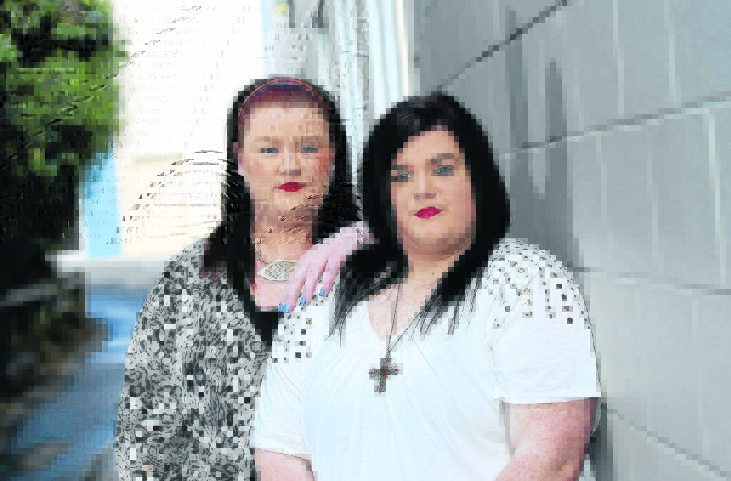 Warrnambool sisters Amanda (left) and Leah Bolden have set up a Facebook page telling of their experiences of bullying as a way of inspiring other victims to 
stay strong. 
140805DW23 Picture: DAMIAN WHITE