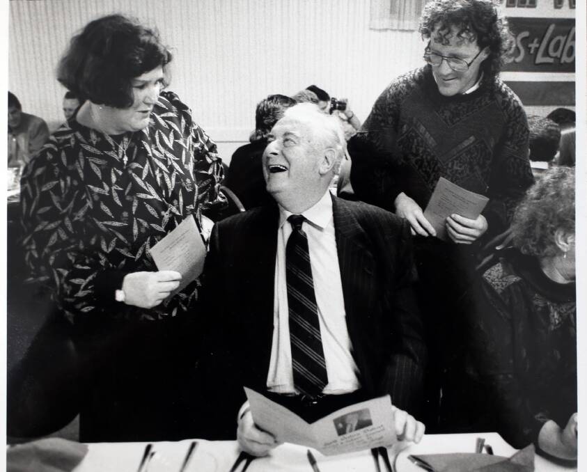 Gough Whitlam chats with supporters at the Richmond Henty Hotel in Portland on August 3, 1990. Picture: SIMON O’DWYER