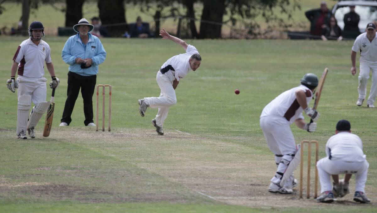 Better known as a batsman, Shane Slater shares the bowling load for Mortlake. 140322RG34 Picture: ROB GUNSTONE