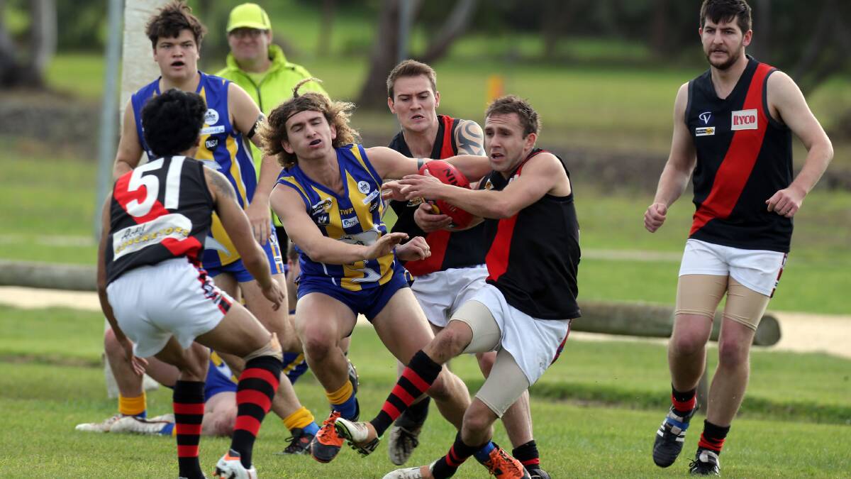 Bombers rise in the East | WDFNL video