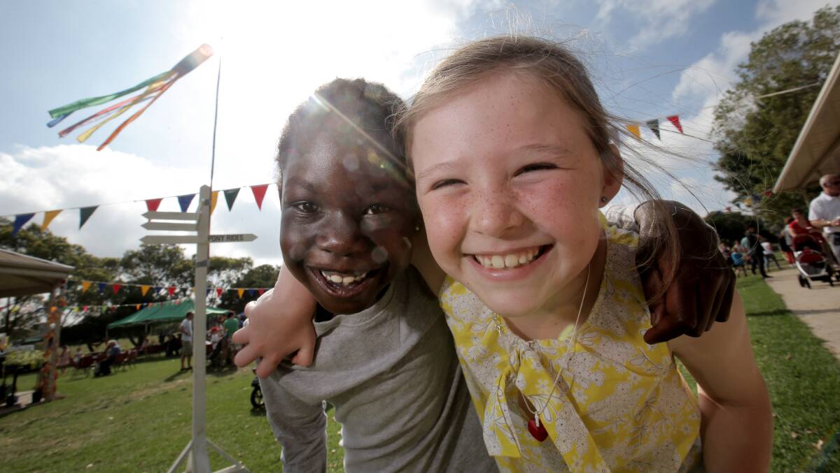 Cigi Luall, 7, and Sophie Hughson, 7, from Warrnambool. 