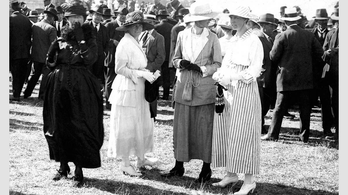 Flagstaff Hill will showcase the history of fashion at the May Racing Carnival in Warrnambool. Pictured here are fashions at the carnival in its early days. SOURCE: Warrnambool & District Historical Society. 