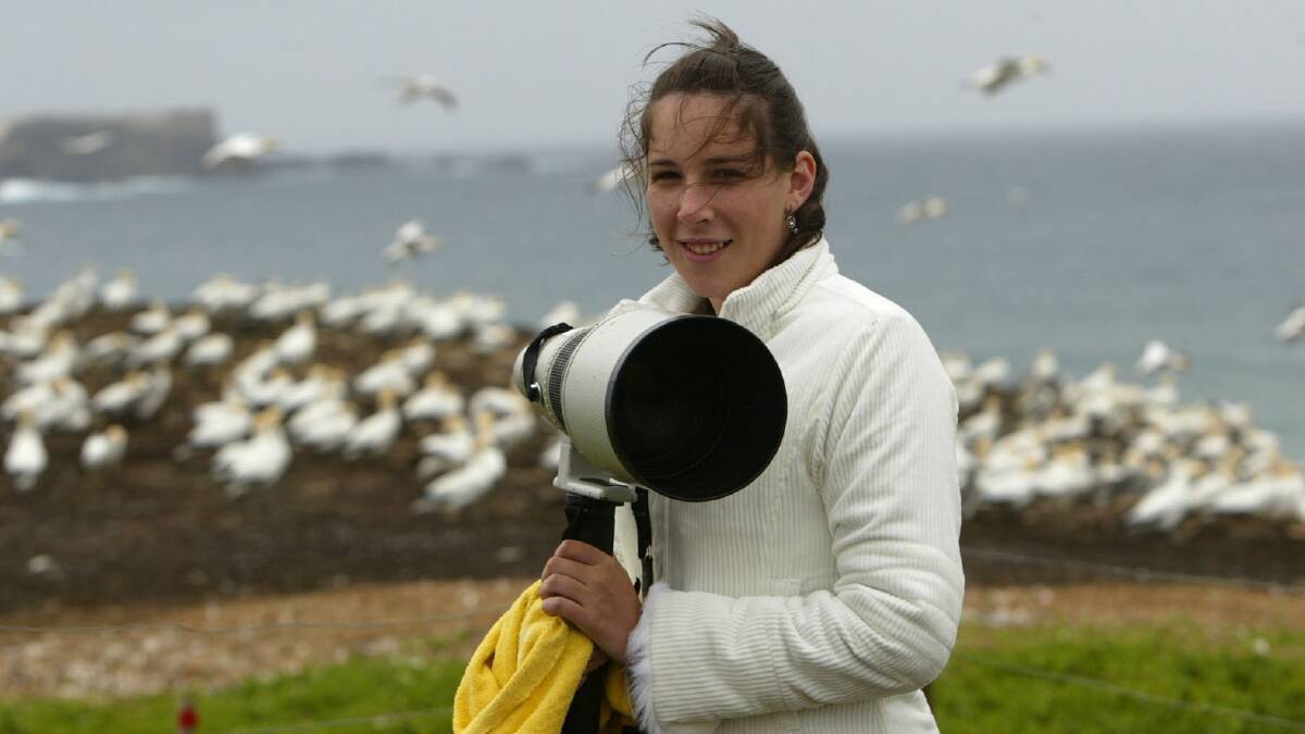 King's College student Kellianne Van Es, 15, photographing birds.