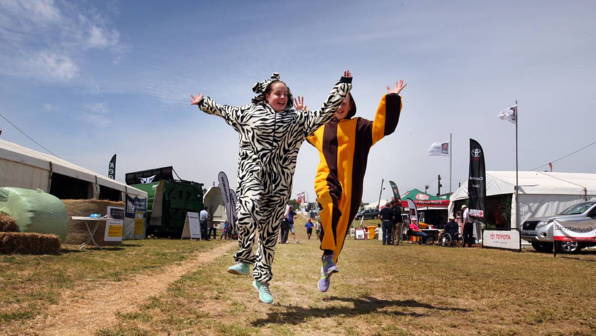Emmanuel College students Ashlee Byrne and Lily Hand enjoying last year's Sungold Field Days.