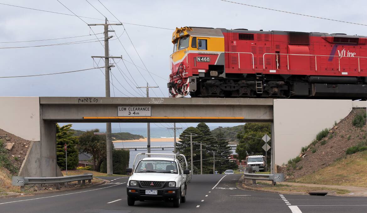 Warrnambool City Council will call for a fourth rail service between Warrnambool and Geelong, departing about 9am and returning at 3pm.