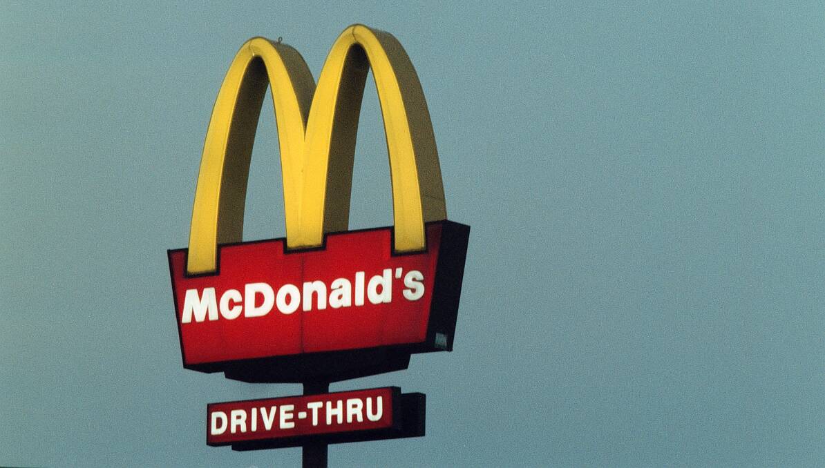 A woman who relieved herself in a McDonald's restaurant drive-thru on Saturday night has been asked to hand herself in after a furore on Facebook.