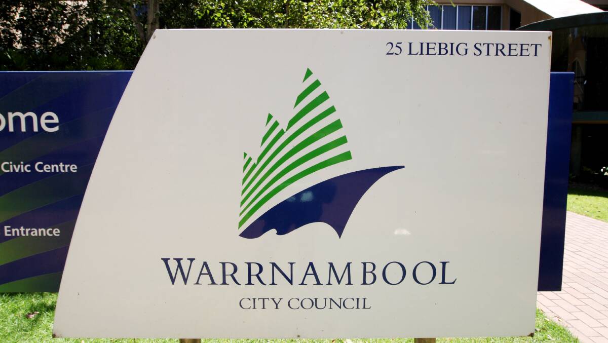 Warrnambool City councillors last night refused a planning permit for a sewerage pipeline at the Midfield Meat rendering plant.