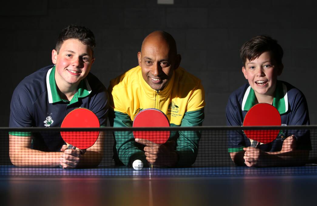 PRO TIME: Australian Paralympic Team table tennis head coach Alois Rosario (centre) and Warrnambool juniors Josh Pridmore and Neil Phipps, both 14. Picture: Amy Paton
