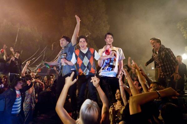 JB, Costa and Thomas throw the party to end all parties in  Project X .
