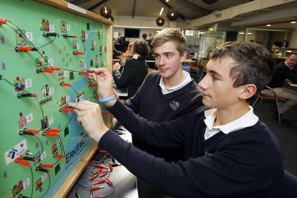  Warrnambool College students Taylor Johnstone, 14, and Harrison Bond, 15, wire up their ElectraCITY.