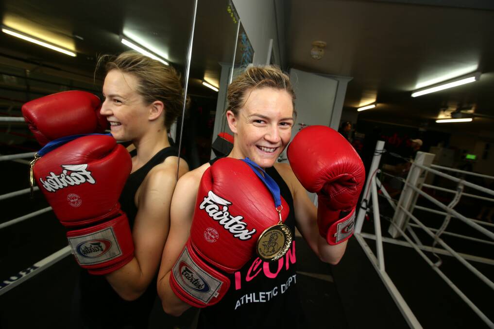 Warrnambool boxer Luci Hand had her opponent seeing double in the Victorian 54kg elite division championship.