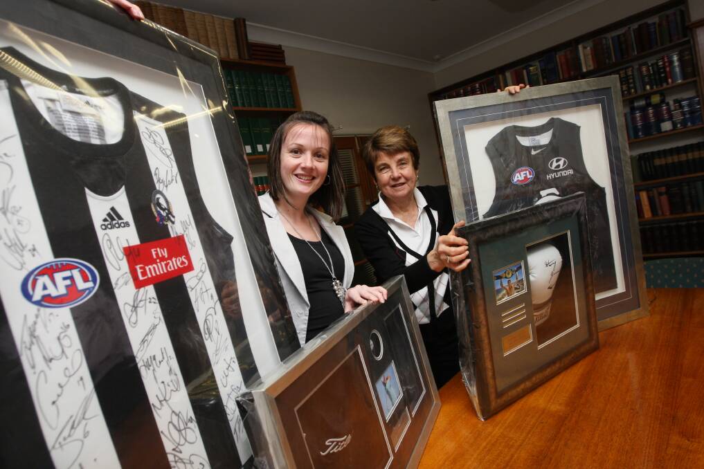 Tracey Kew and Josie Farrar organised a silent auction of sporting memorabilia at the Replay Match between Merrivale and Old Collegions to raise money for Peter's Project. 
