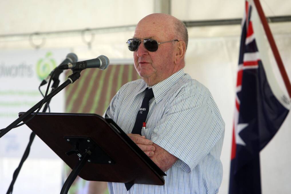 Vic Ludeman received the Moyne Shire 2014 Citizen of the Year Award. 