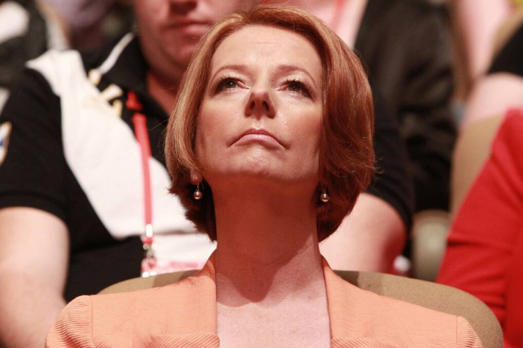 South West Coast MP Denis Napthine has urged Prime Minister Julia Gillard to visit the south-west.