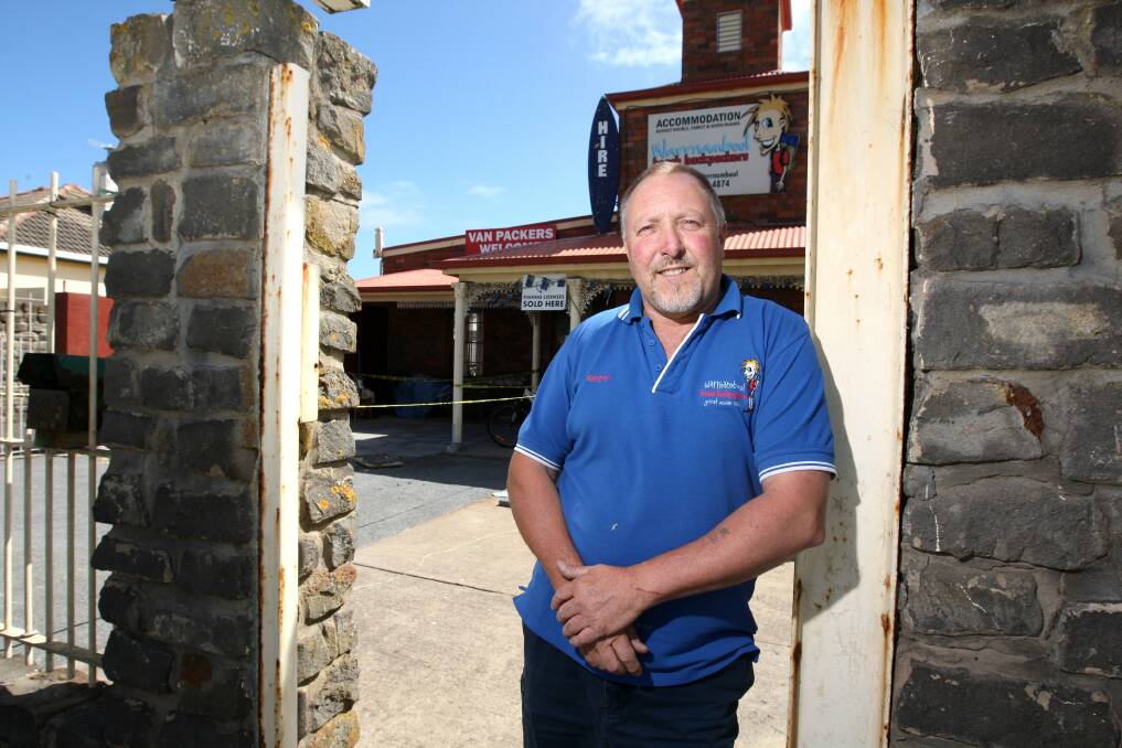 Geoff Morris waited more than two weeks for Telstra services to return to his backpacker accommodation business.
