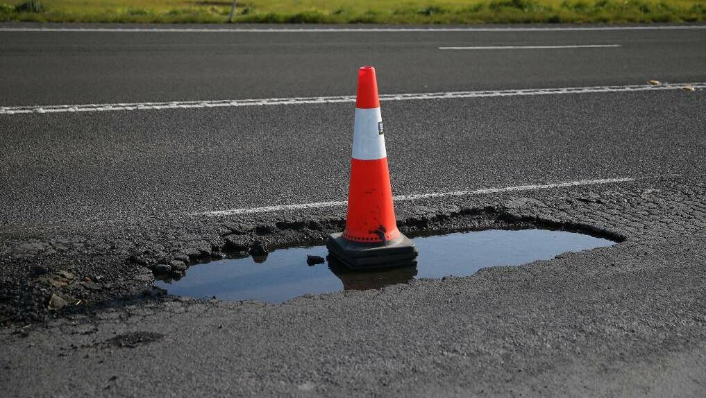 The state government has launched strict performance-based road maintenance contracts in an apparent attempt to crack down on shoddy repairs.