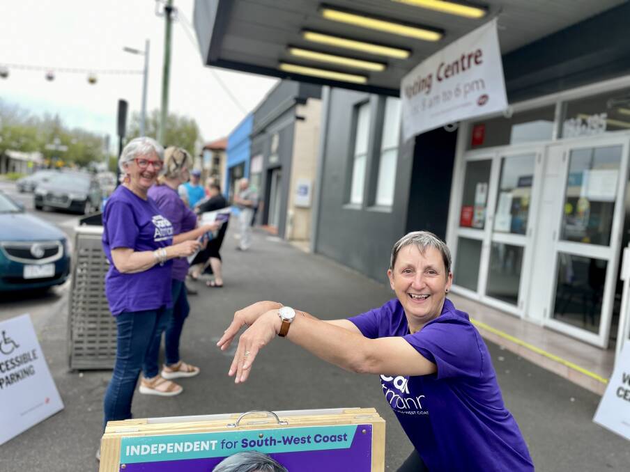 Independent candidate Carol Altmann started pulling some eccentric poses after a long day at the booths. Picture by Ben Silvester