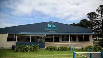 Moyne Shire Council has proposed continuing $10,000 monthly payments to Port Fairy's Belfast Aquatics while the leisure centre battles legal action over the drowning death of a child.