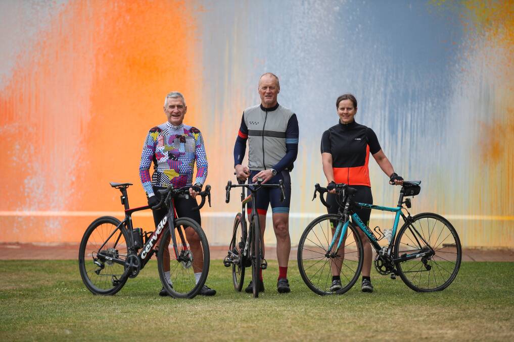 ONWARD: Kevin Rhodes, Shane Wilson and Leesa Russell are raising money with a ride for mental health. Picture: Morgan Hancock