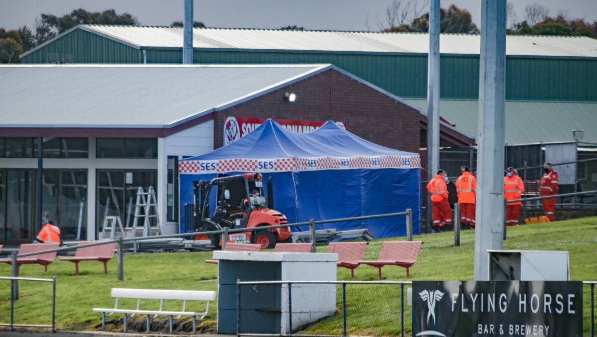 HIGH ALERT: Warrnambool SES unit setting up a pop-up testing site at Friendly Societies' Park. Picture: Chris Doheny