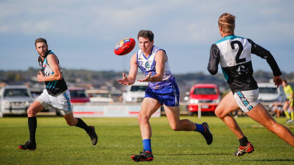 MAGIC: Russells Creek's Tom Smith has the ball on a silver platter. Picture: Anthony Brady.