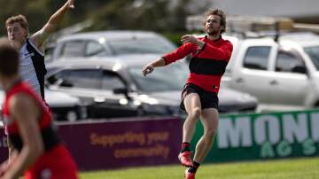 Cobden's Jesse Williamson in action during the Bombers' 28-point win over Koroit on Saturday. Picture by Sean McKenna