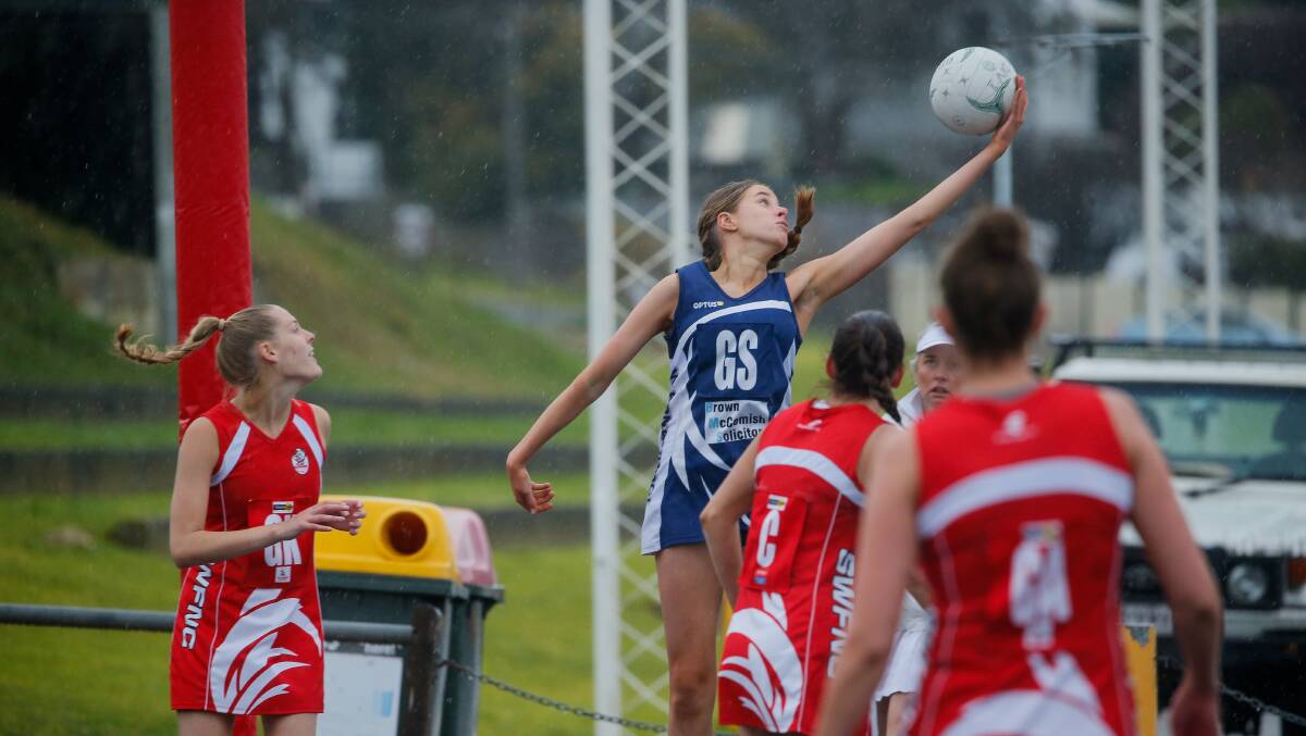 STEPPING UP: Warrnambool's Eva Ryan is a likely replacement for injured Jessica Thwaites in goals, with the teenager able to play as both a defender and attacker. Picture: Anthony Brady