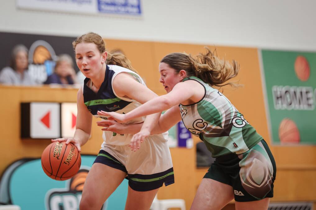 Matilda Sewell drives to the basket for Warrnambool Mermaids during the CBL home-and-away season. Picture by Sean McKenna