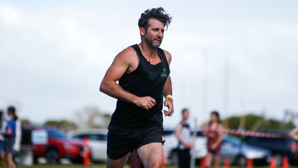 Clinton Hall, who passed away in July, running a Warrnambool triathlon event in 2020.