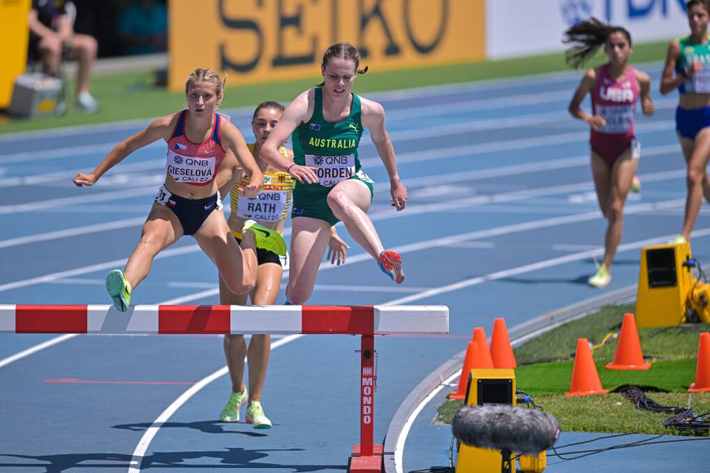 HONOUR: Emily Morden representing Team Australia in the Women's 3000 steeplechase qualifying round. Picture: Getty Images.
