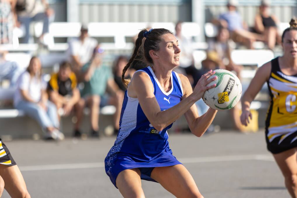 Hamilton Kangaroos open grade netballer Hayley Sherlock looks for a passing option in the Anzac Day clash. Picture by Eddie Guerrero