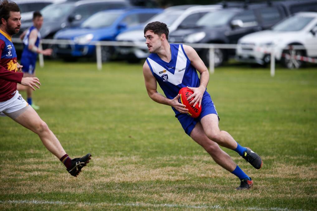 SMOOTH MOVER: Russells Creek's Zak Welsford looks for an option on Saturday against the Lions at Mack Oval. Picture: Anthony Brady